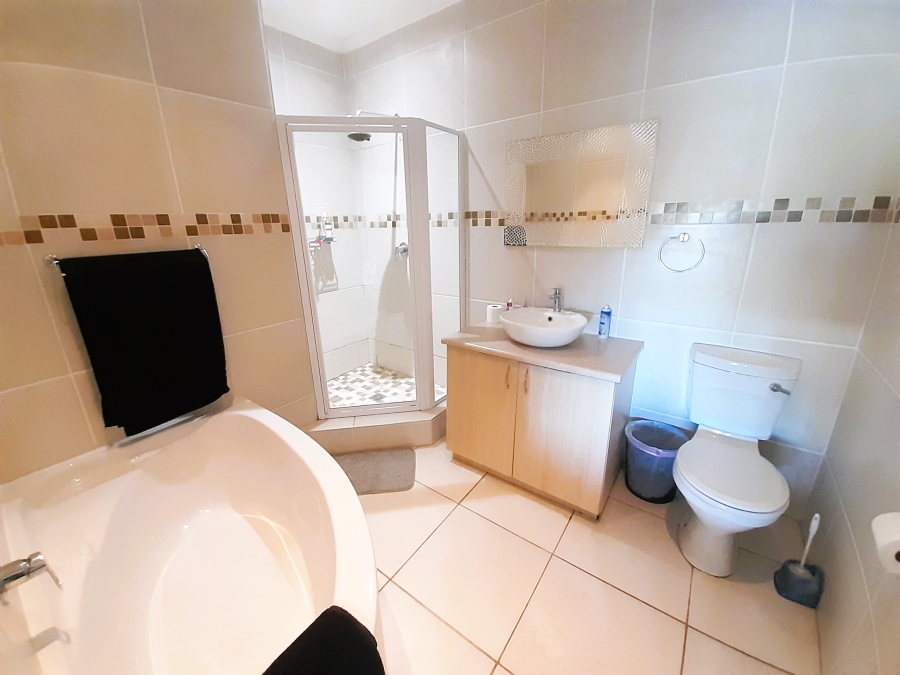 5 Bedroom Property for Sale in Paradise Beach Eastern Cape